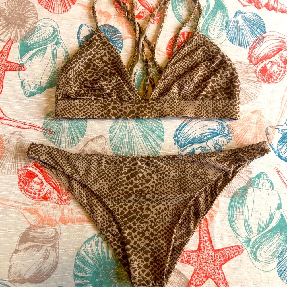 SOLD! Acacia Brown Snake Set